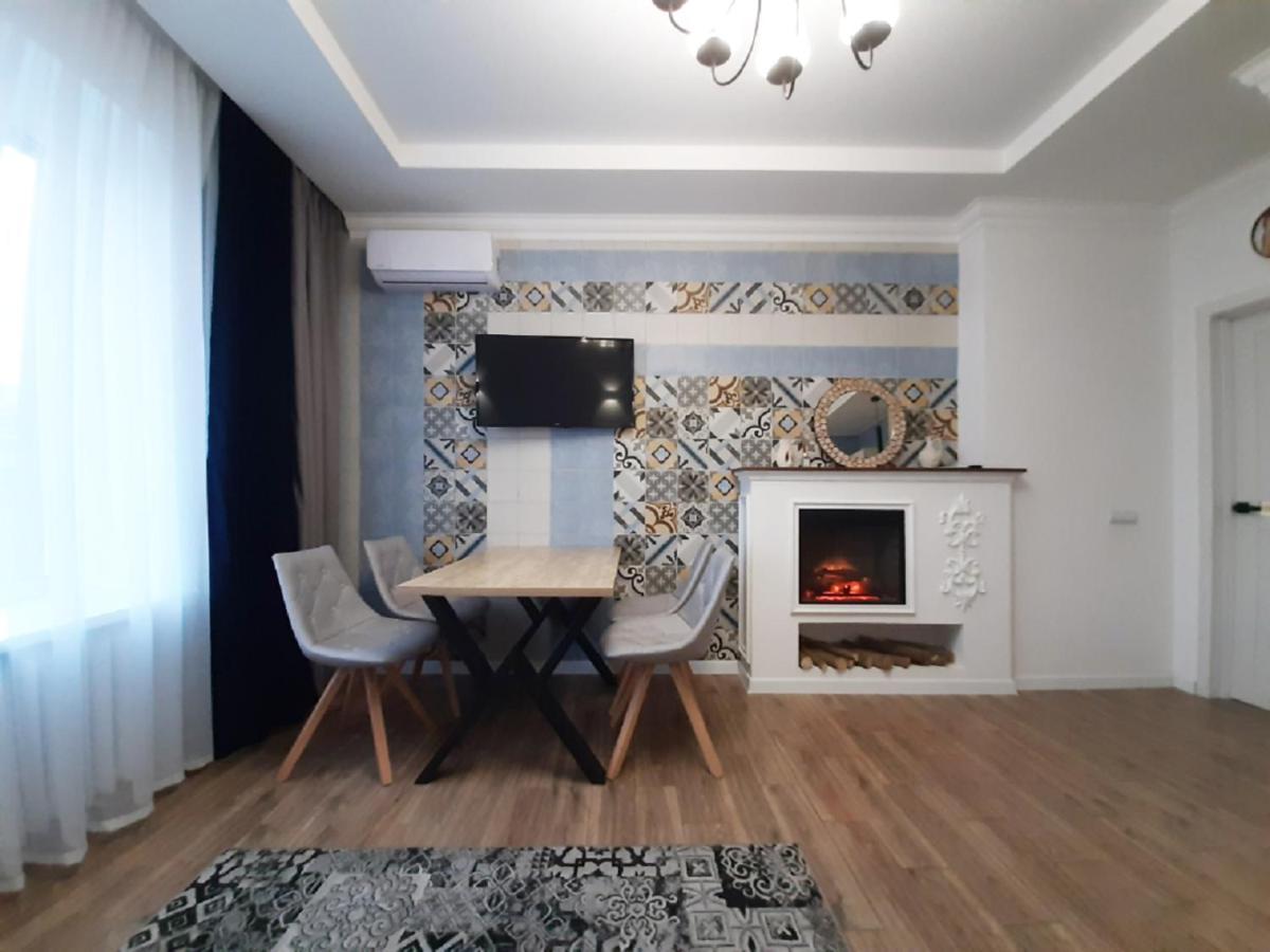 2 Bdr Apartment Near Gorky Park, Center Κχαρκίβ Εξωτερικό φωτογραφία